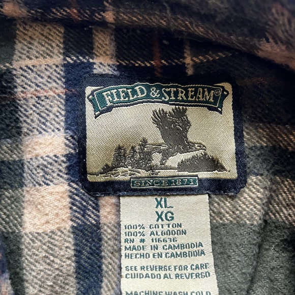 XL button up shirt - Picture 2 of 4